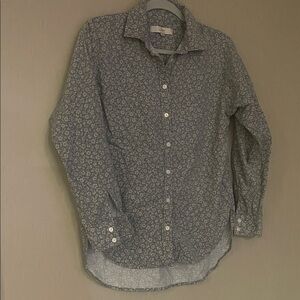 Loft xs cottagecore blue cream floral button down high low top cotton